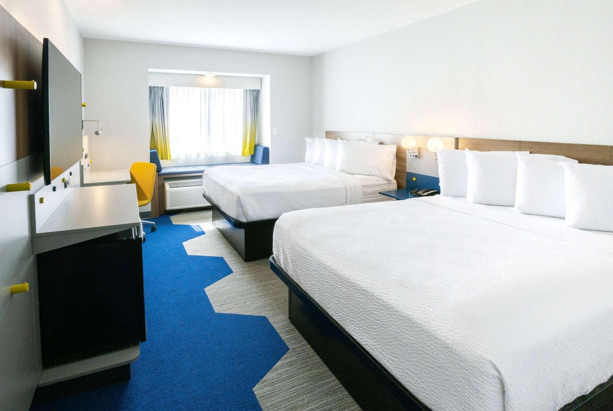 Microtel Inn & Suites Springville Екстериор снимка