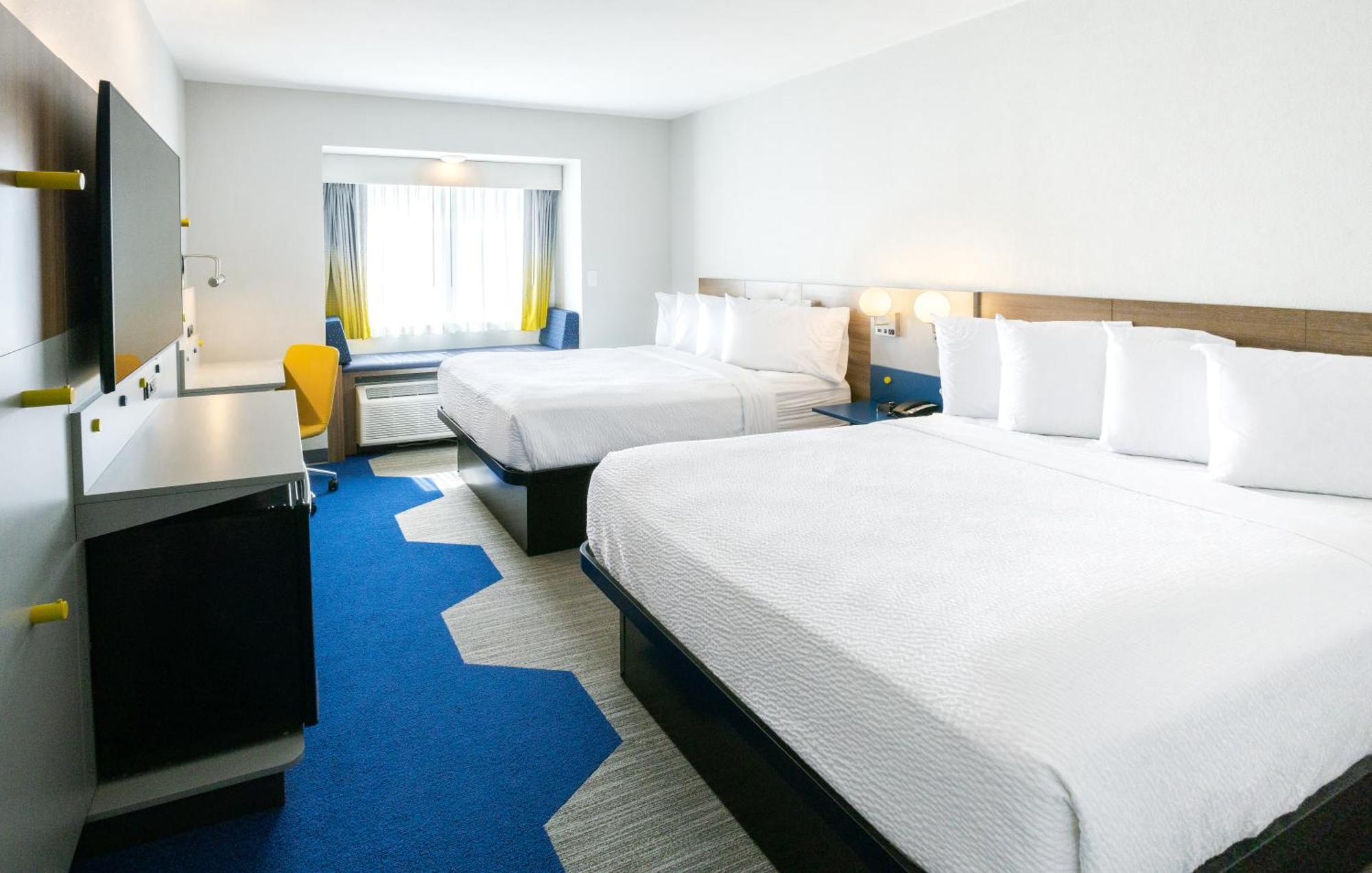 Microtel Inn & Suites Springville Екстериор снимка