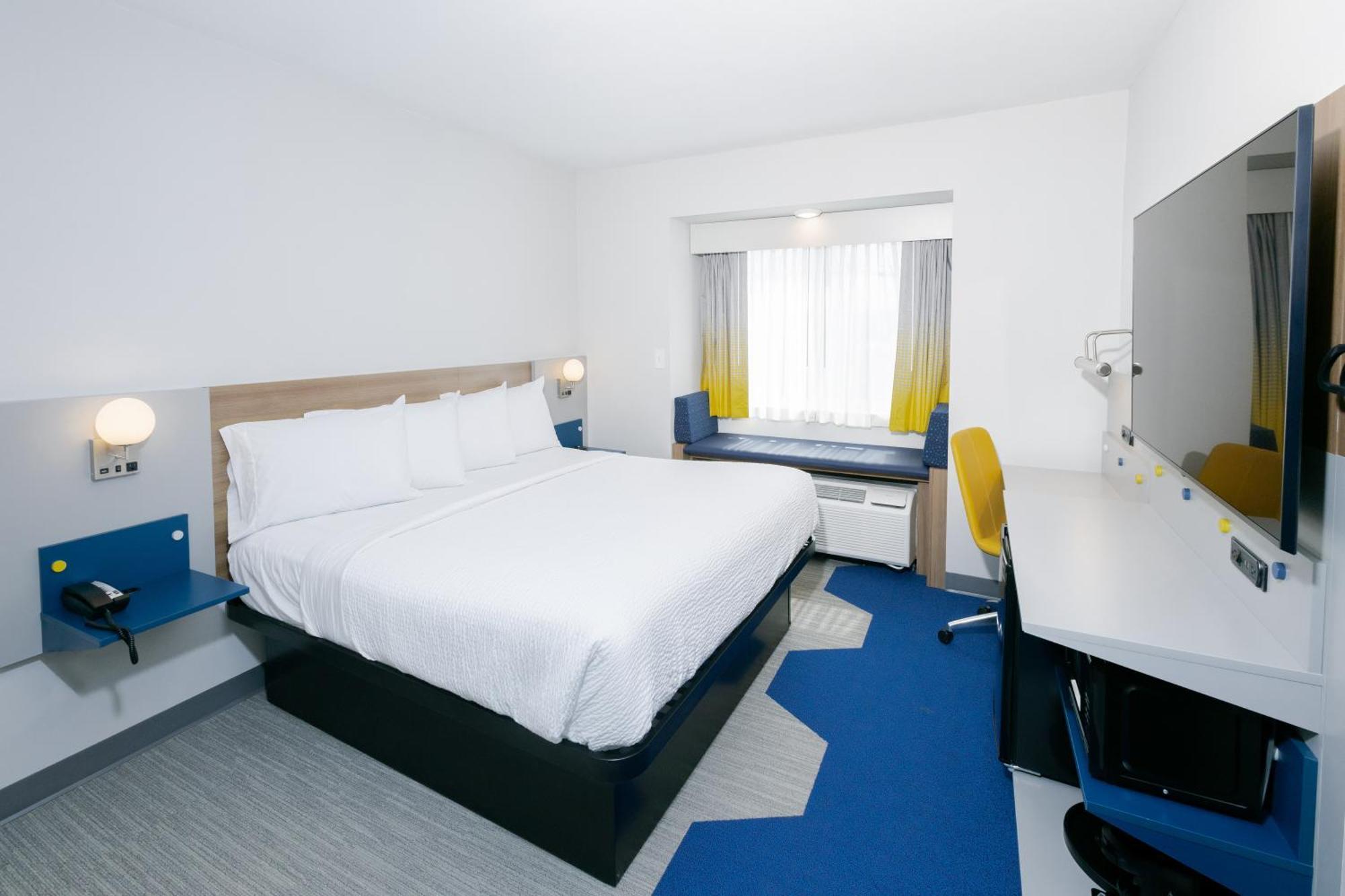 Microtel Inn & Suites Springville Екстериор снимка
